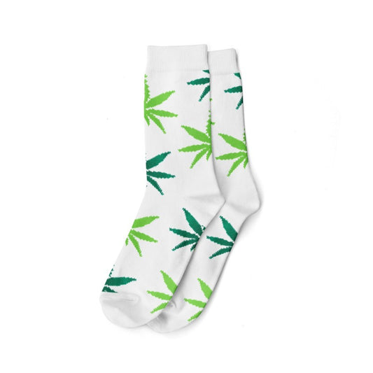 Meias Brancas com Folhas Verdes